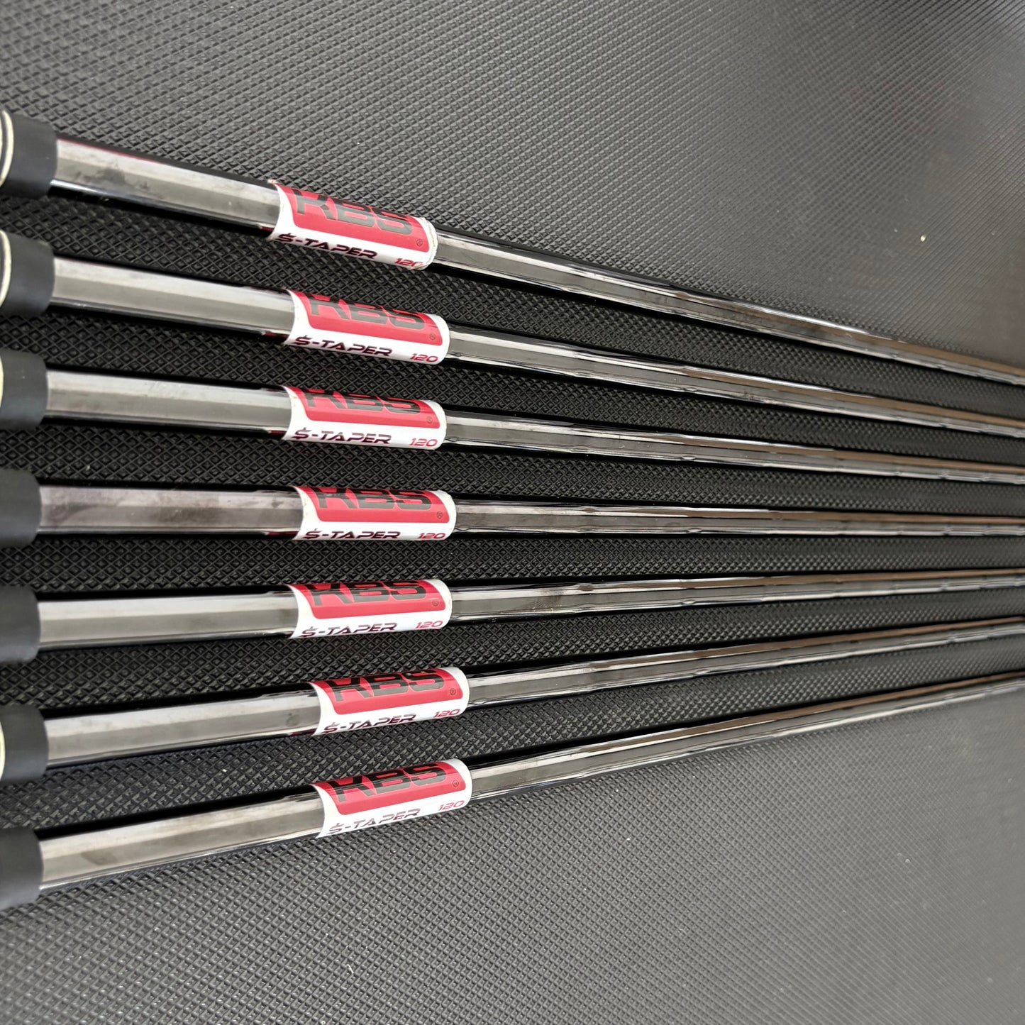 COBRA KING TOUR BLACK 2025 IRON SET