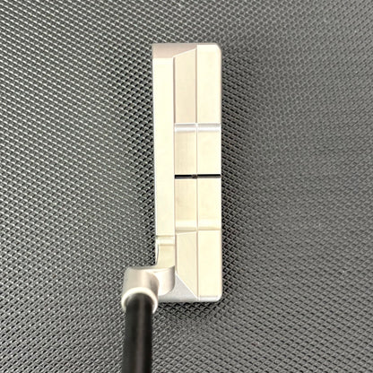 NEVER COMPROMISE RESERVE 1 TOUR PUTTER (33.5") + HEADCOVER