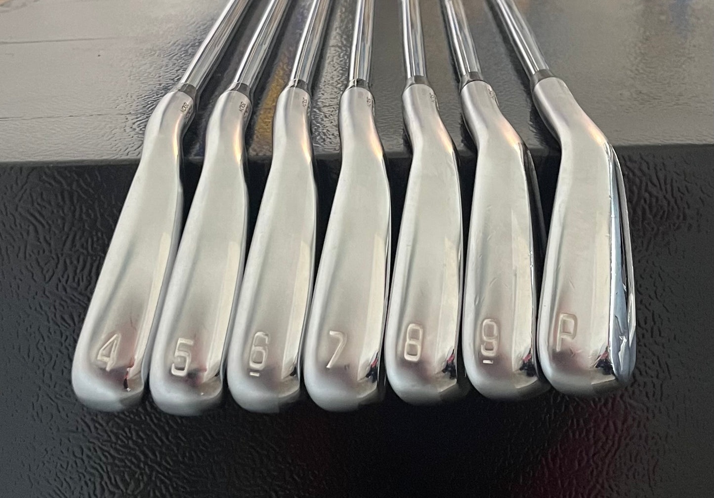 MIZUNO JPX 923 HOT METAL PRO IRON SET