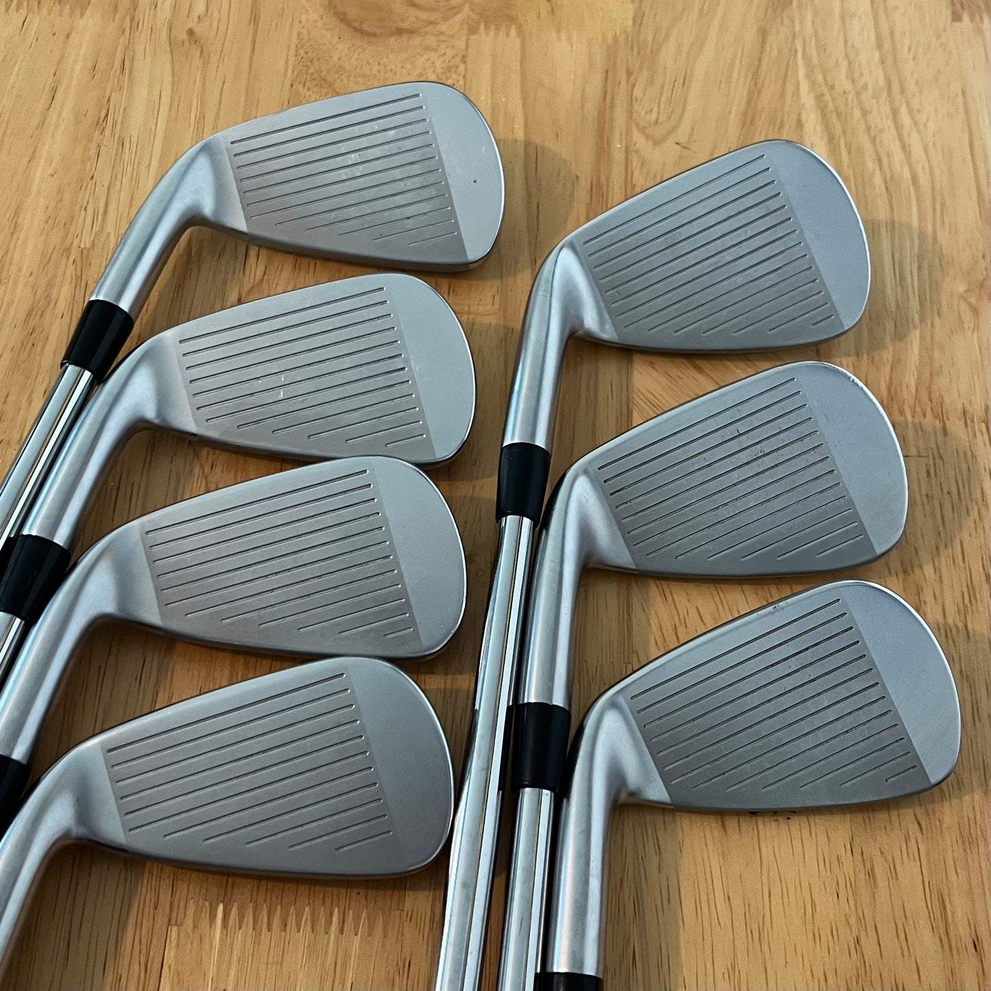 MIZUNO JPX 923 HOT METAL PRO IRON SET