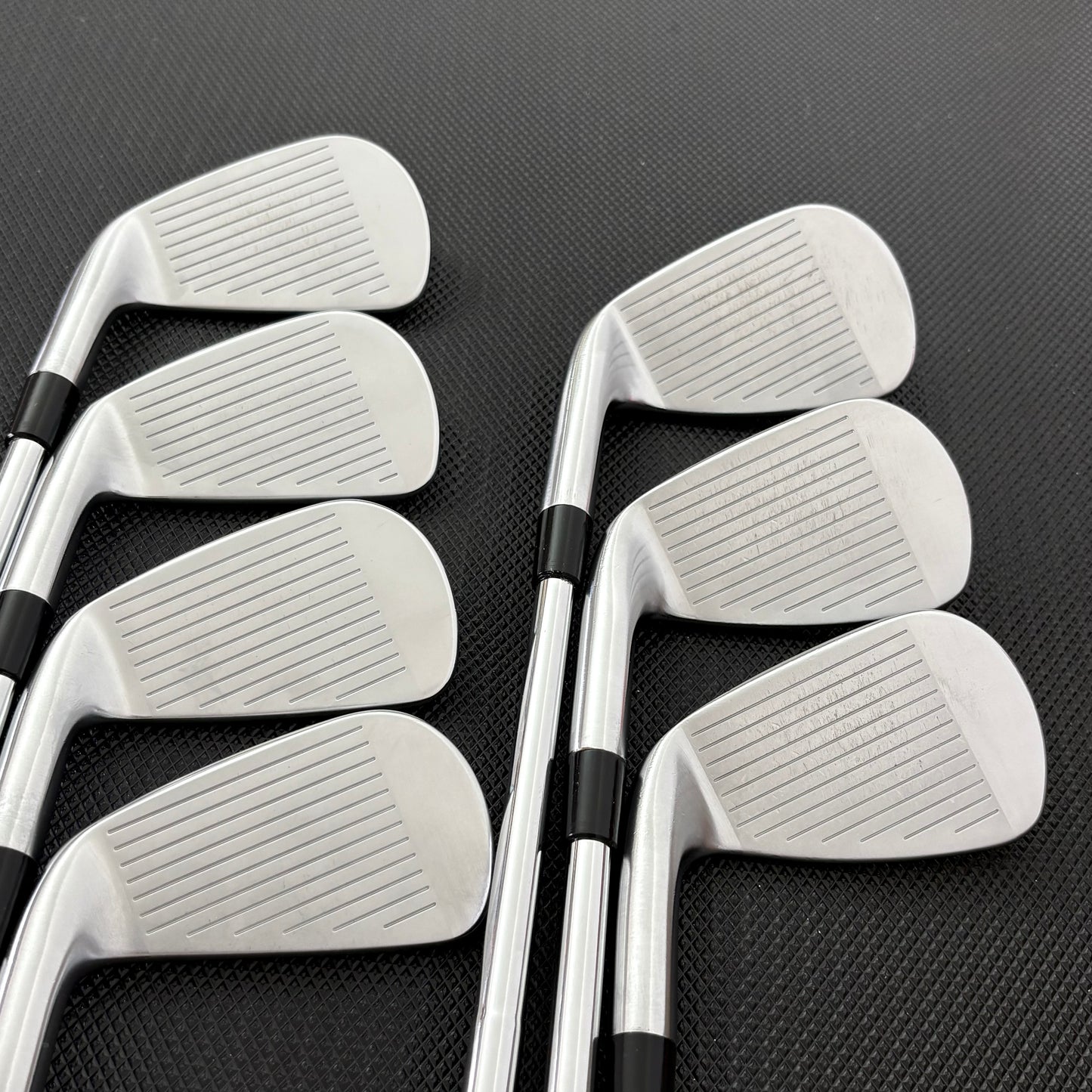 TITLEIST T100 2023 IRON SET