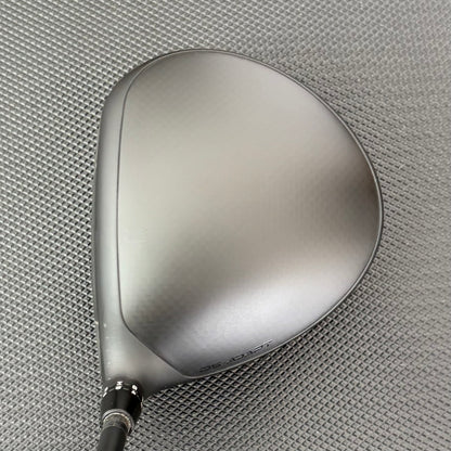 COBRA DS ADAPT LS DRIVER (9 DEGREE) + HEADCOVER