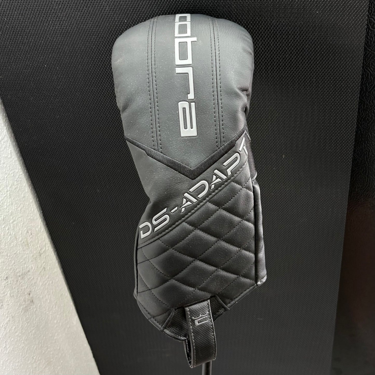 COBRA DS ADAPT LS DRIVER (9 DEGREE) + HEADCOVER