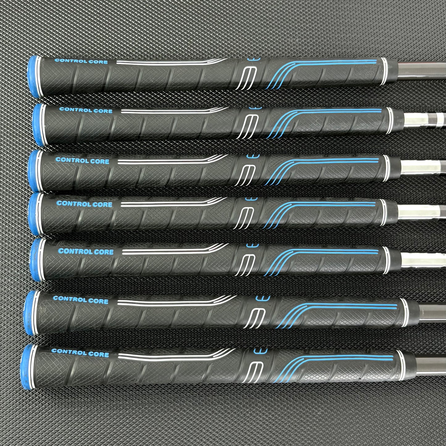 COBRA T-RAIL IRON SET