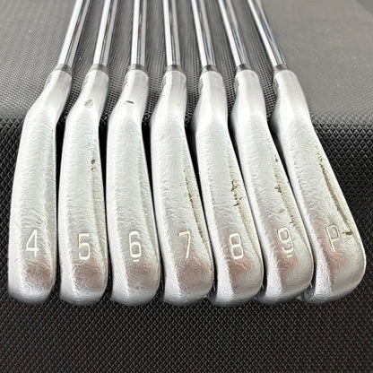 LH MIZUNO JPX 900 FORGED IRON SET