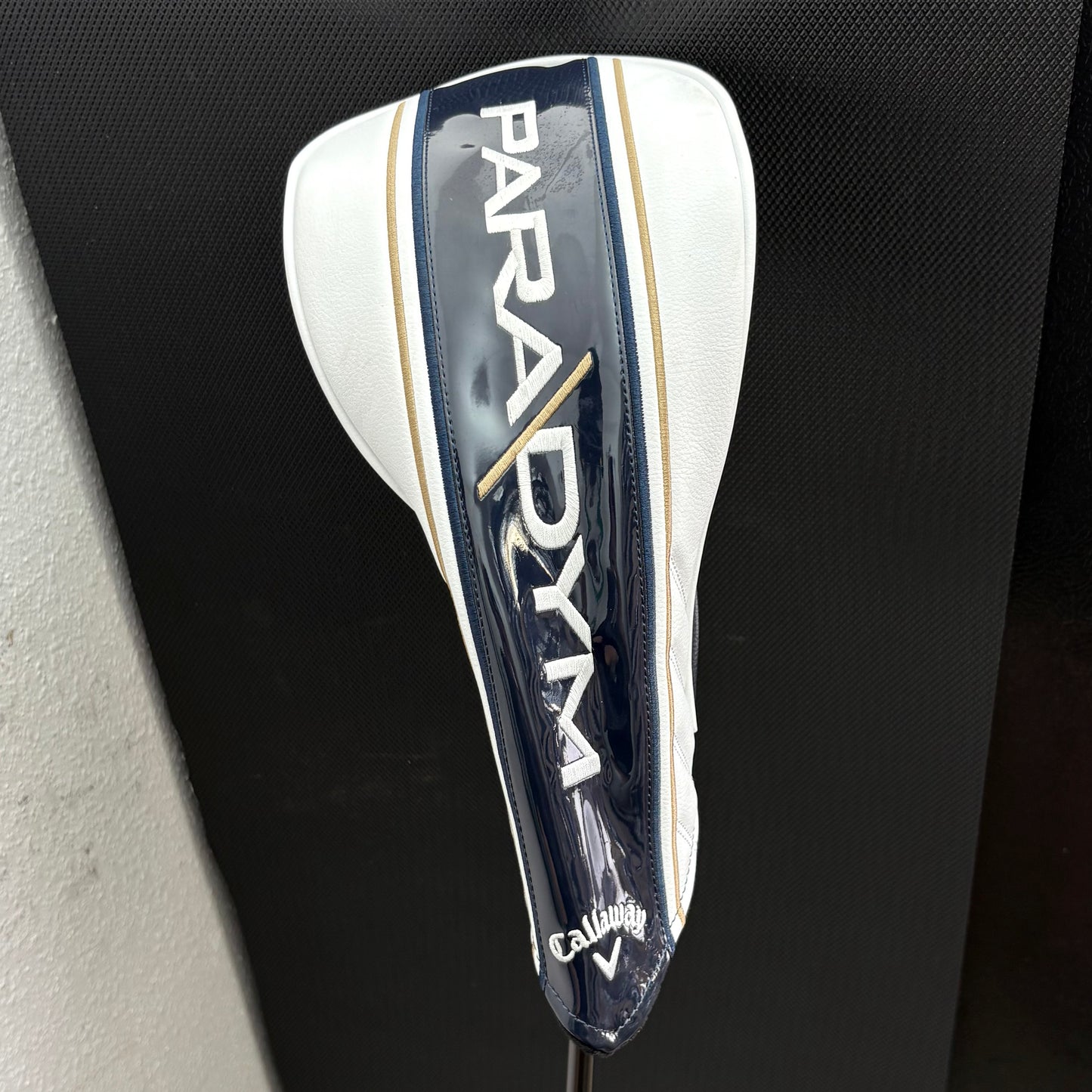CALLAWAY PARADYM DRIVER (9 DEGREE) + HEADCOVER
