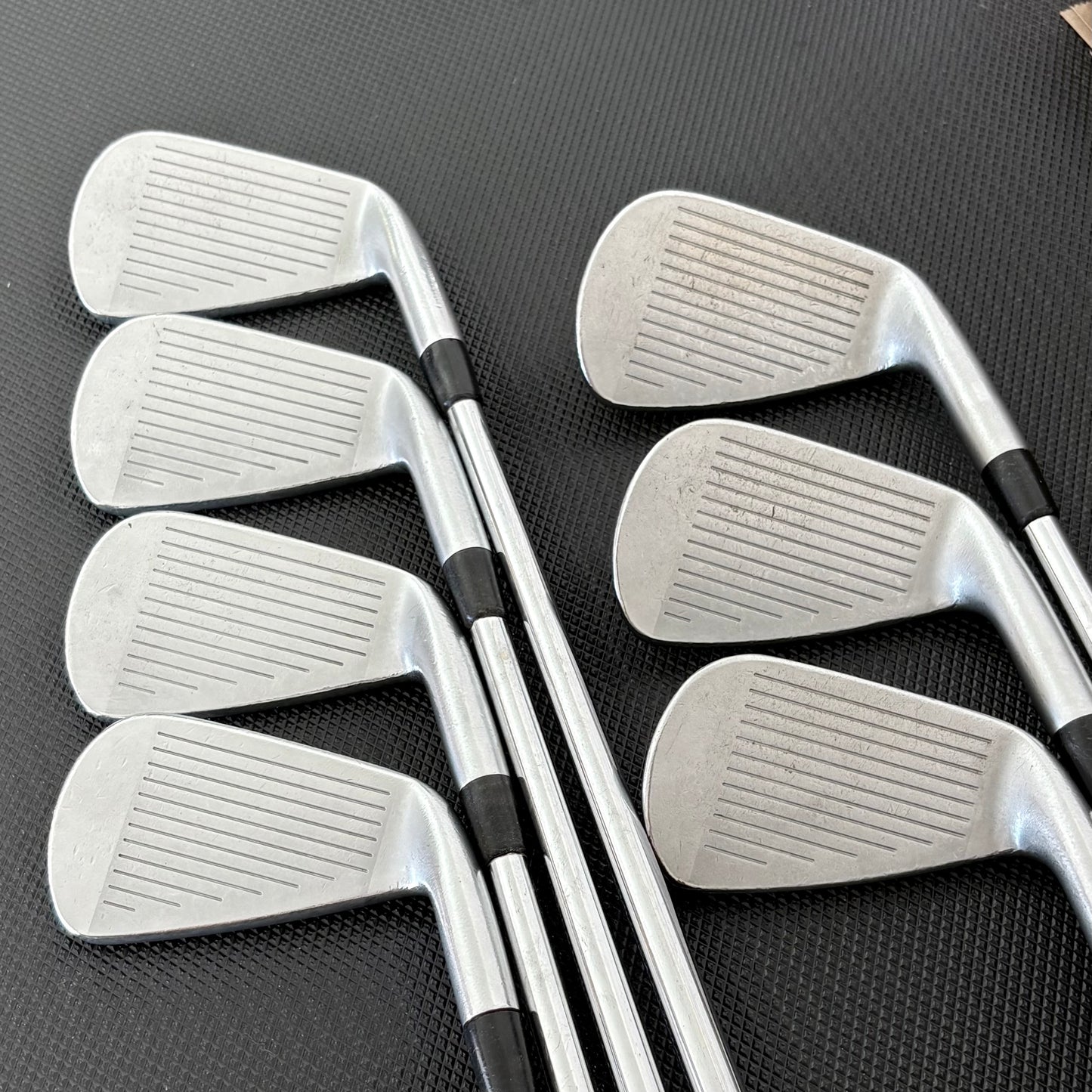 LH MIZUNO JPX 900 FORGED IRON SET