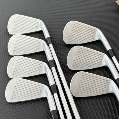 LH MIZUNO JPX 900 FORGED IRON SET