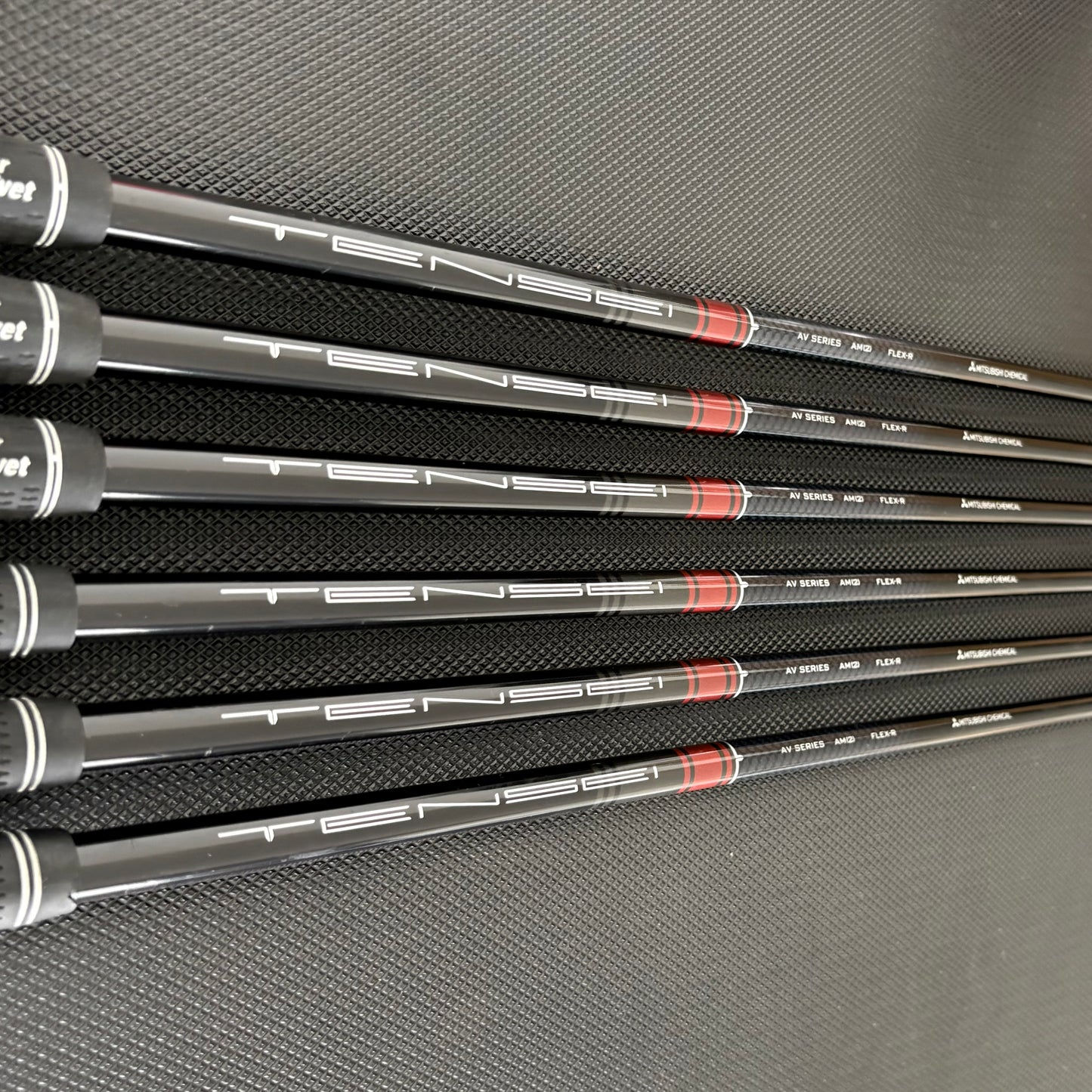 TITLEIST T300 2019 IRON SET