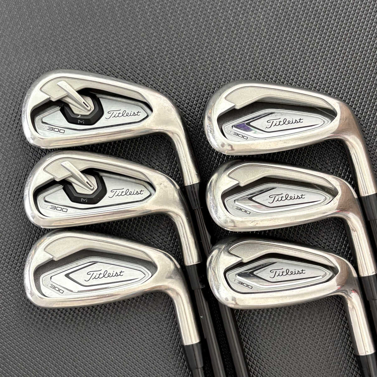 TITLEIST T300 2019 IRON SET