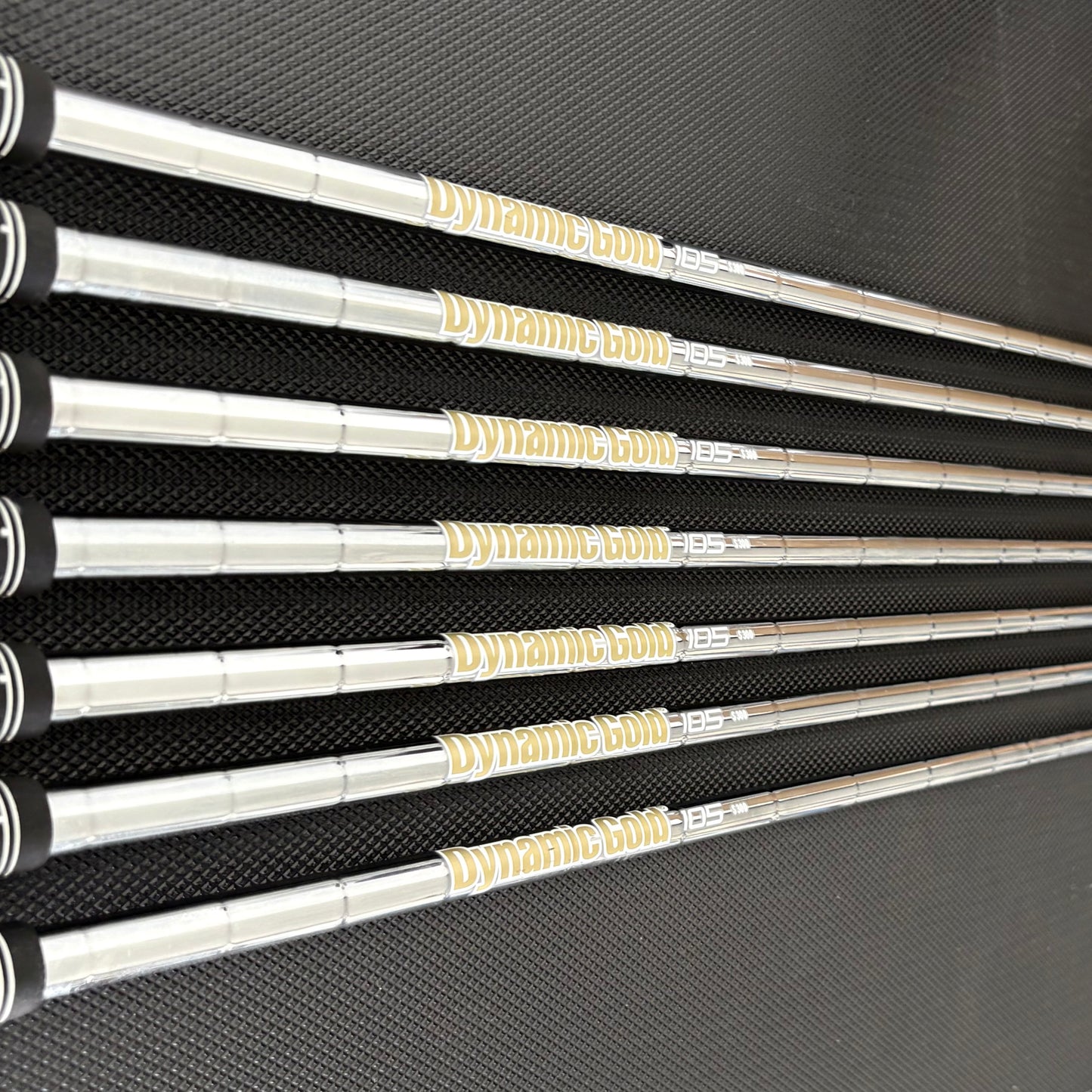 TAYLORMADE P790 2025 IRON SET