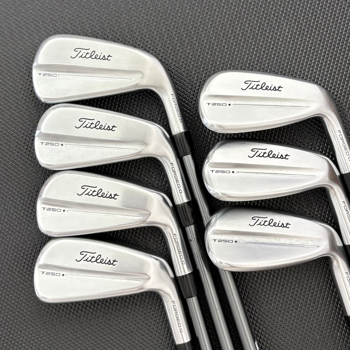 TITLEIST T250 2025 LAUNCH SPEC IRON SET