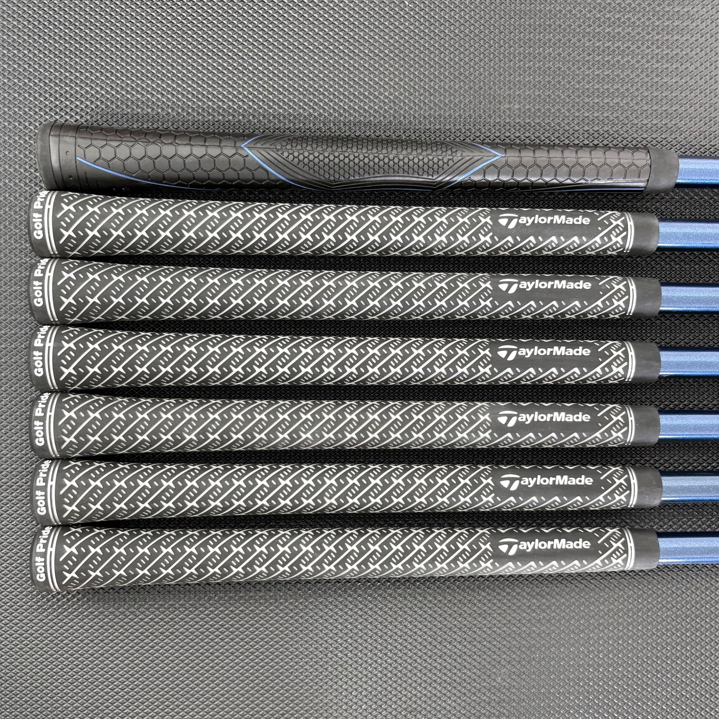 TAYLORMADE P790 2025 IRON SET