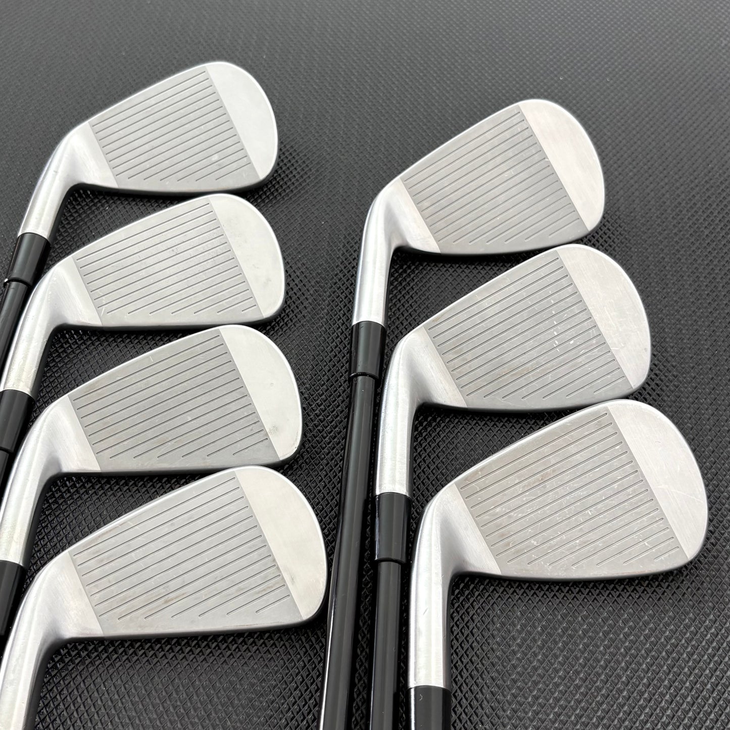 TAYLORMADE P790 2025 IRON SET