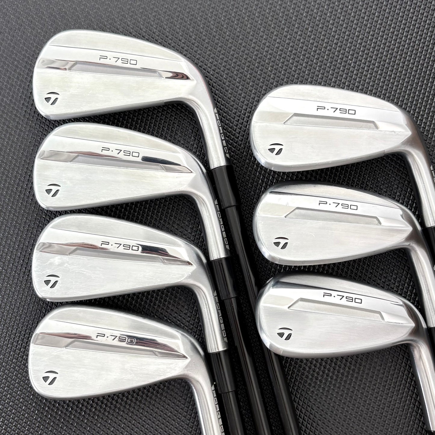 TAYLORMADE P790 2025 IRON SET