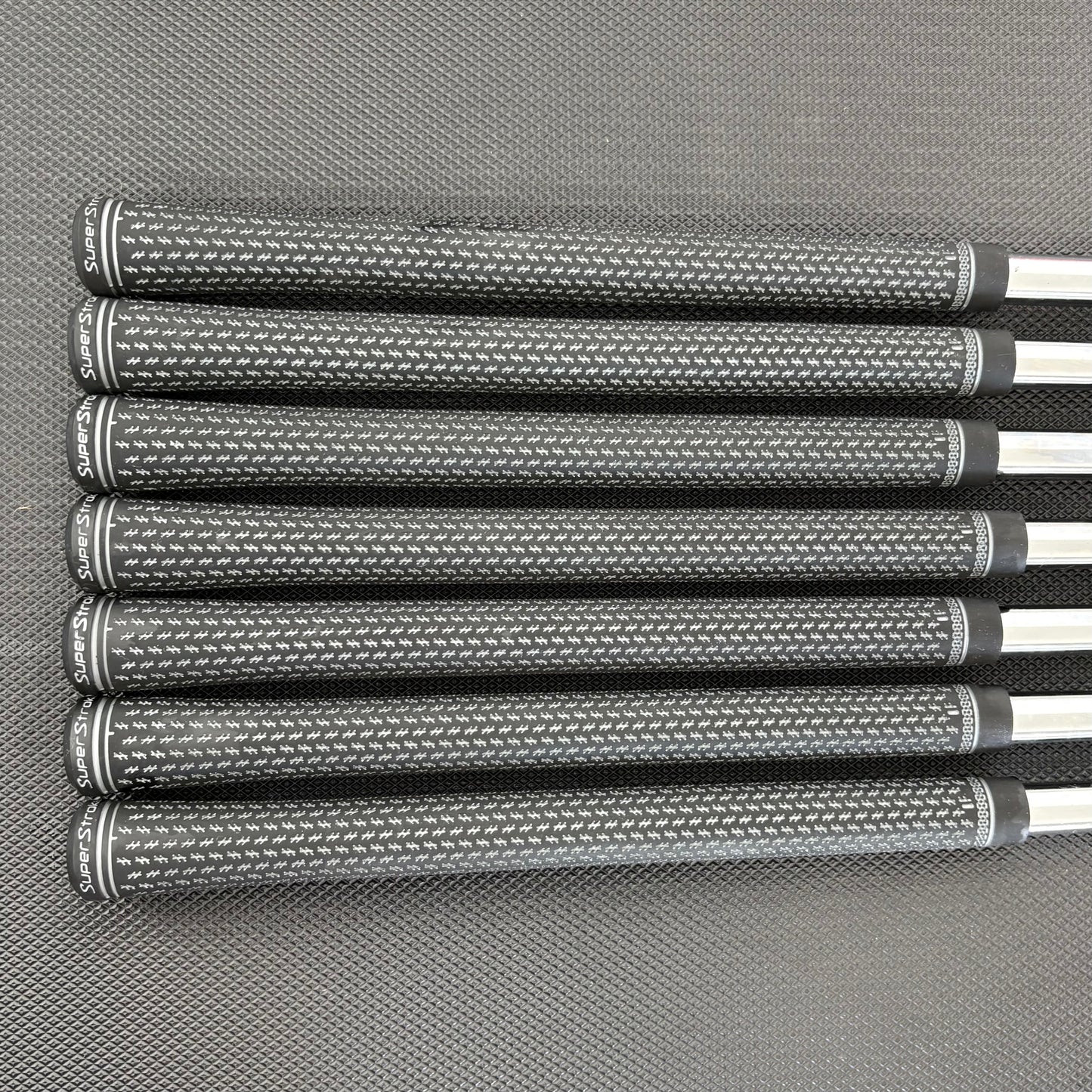 TITLEIST 620 CB IRON SET