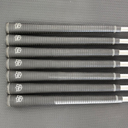 WILSON STAFF D7 IRON SET
