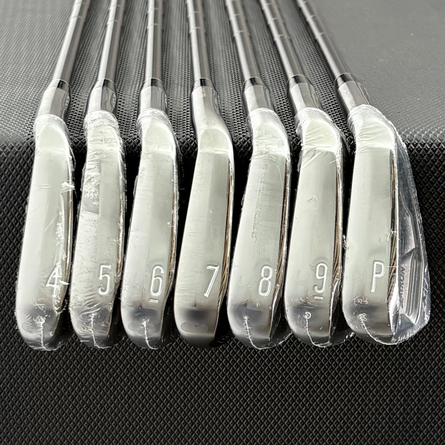 NEW SRIXON ZXI7 BLACK CHROME IRON SET