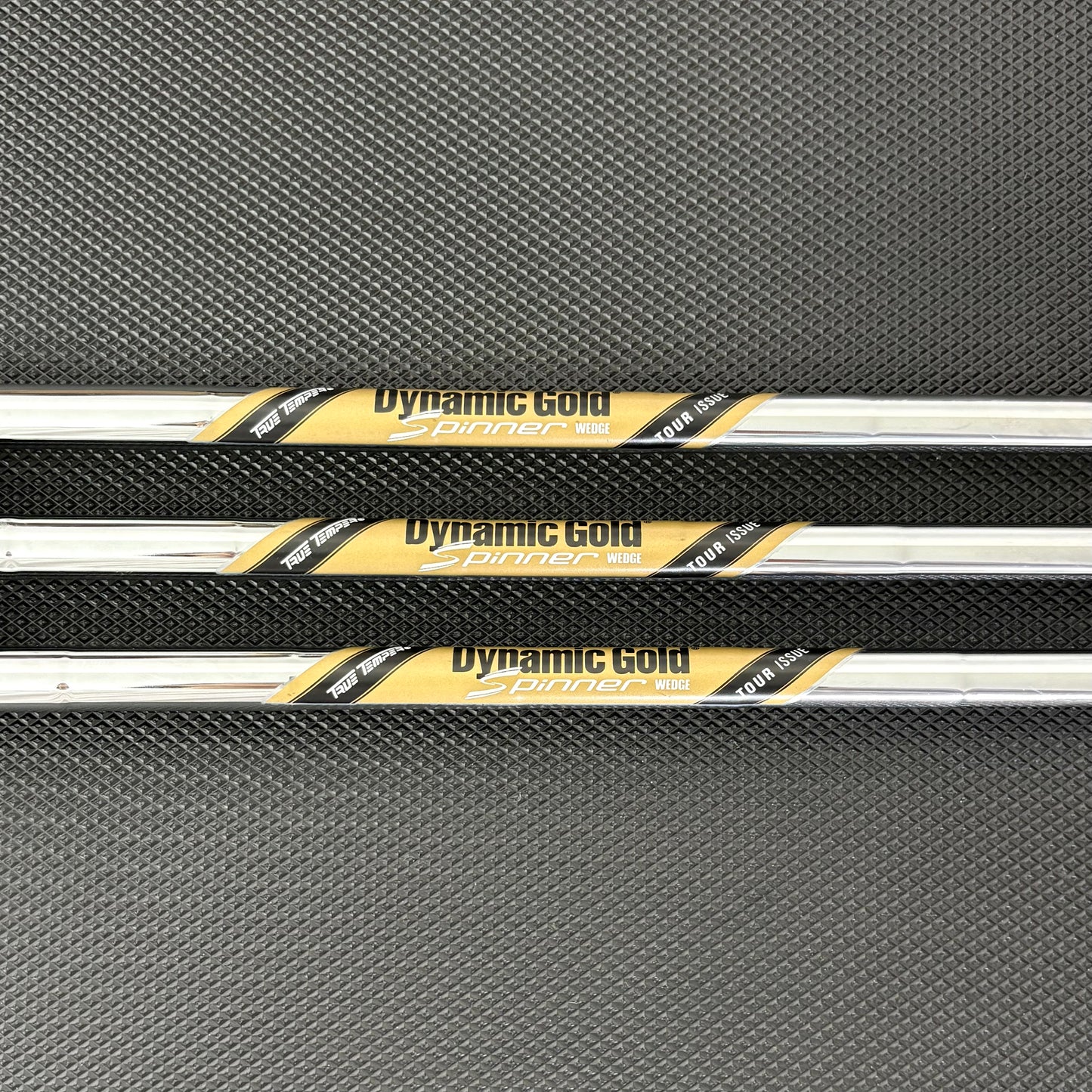 CLEVELAND RTZ TOUR SATIN WEDGE SET