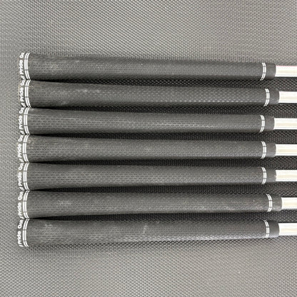 NEW SRIXON ZXI5 IRON SET