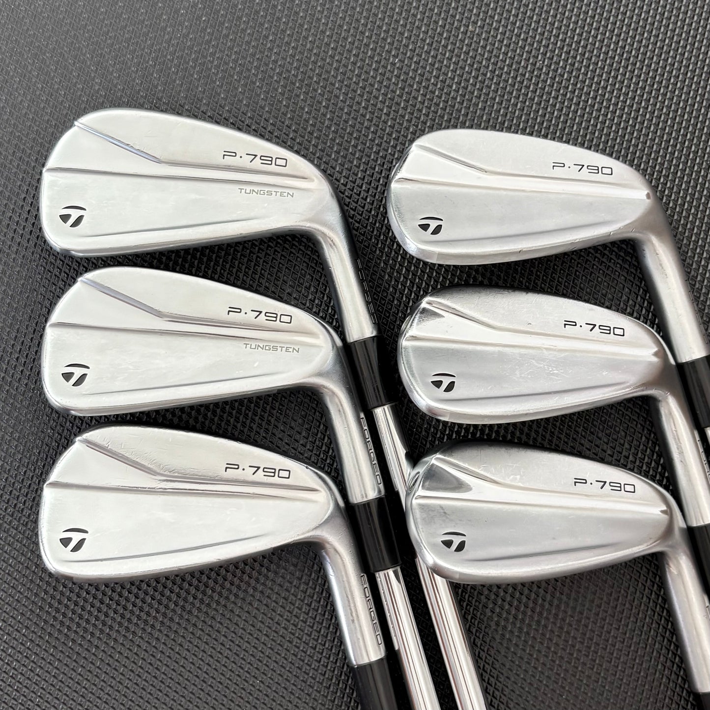 TAYLORMADE P790 2021 IRON SET