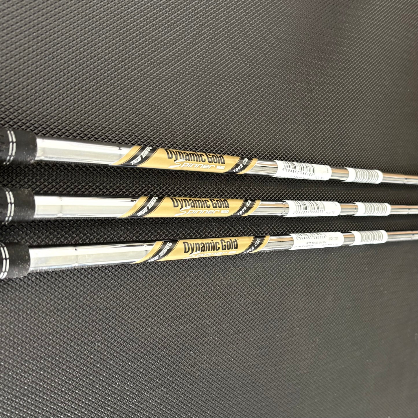 NEW CLEVELAND RTZ TOUR SATIN WEDGE SET