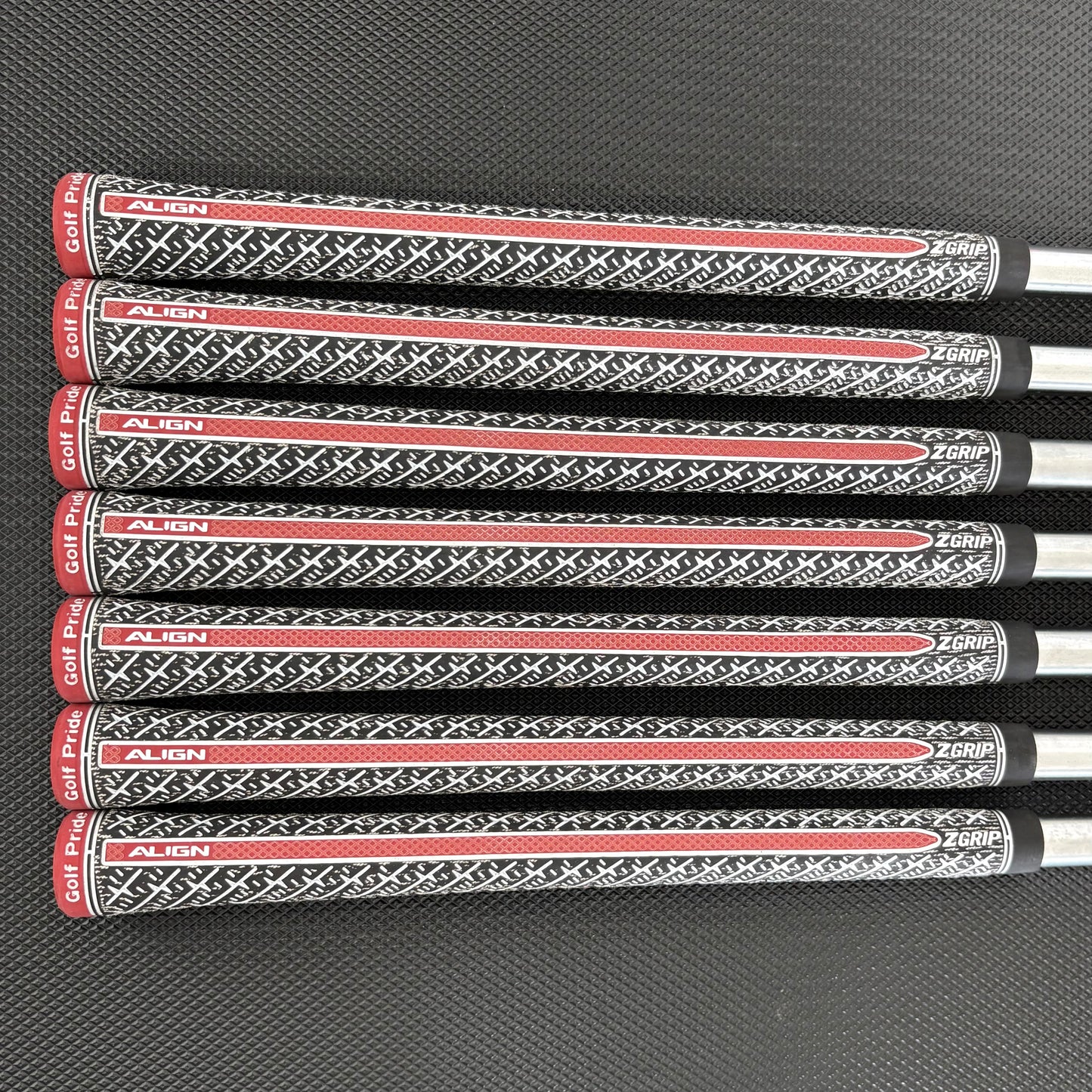 MIZUNO JPX 925 HOT METAL PRO IRON SET