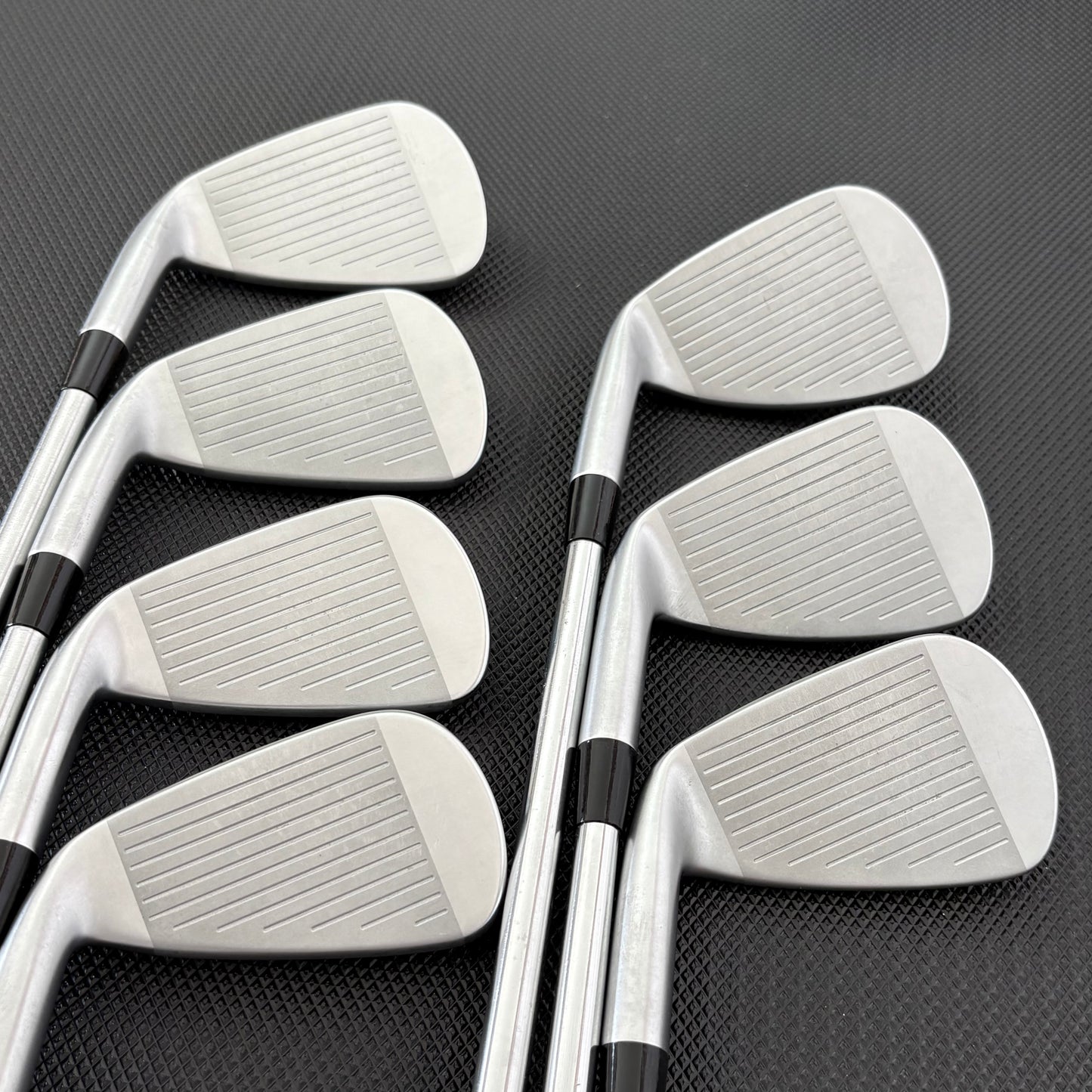 MIZUNO JPX 925 HOT METAL PRO IRON SET