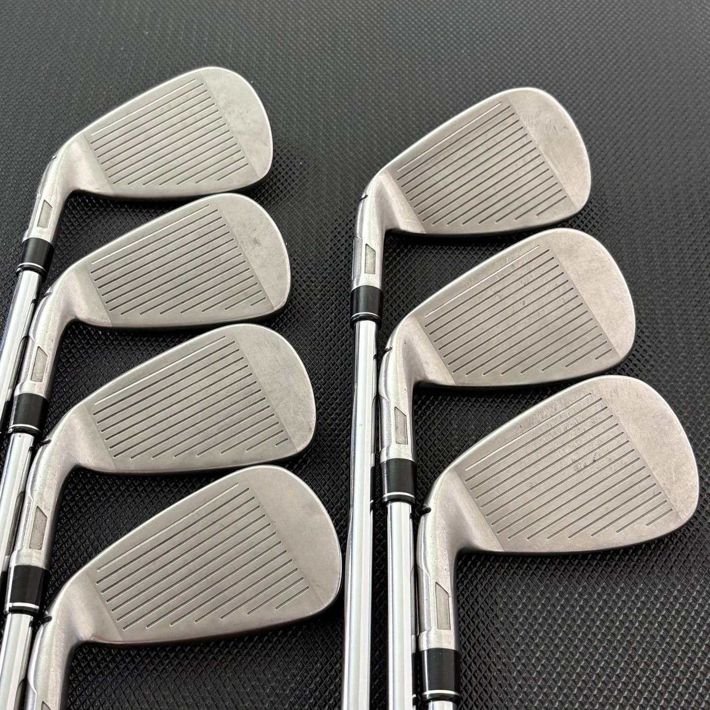 TAYLORMADE SIM2 MAX IRON SET