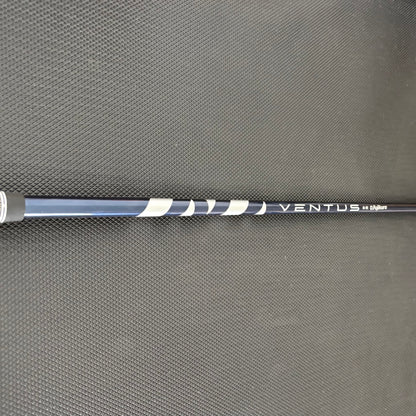 TAYLORMADE SIM MAX 4 HYBRID (22 DEGREE) + HEADCOVER