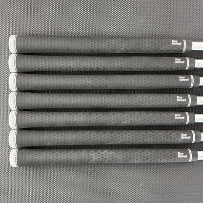 MIZUNO JPX 923 FORGED IRON SET