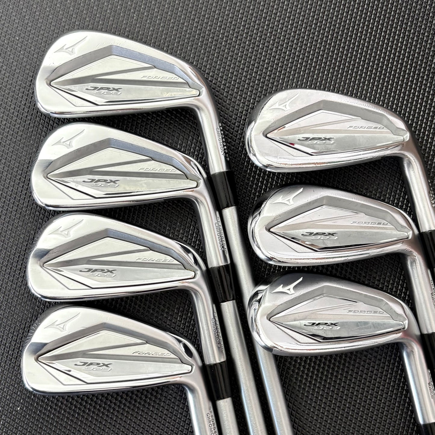 MIZUNO JPX 923 FORGED IRON SET