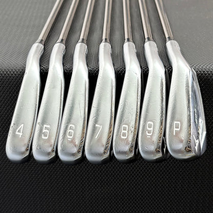 MIZUNO JPX 923 FORGED IRON SET