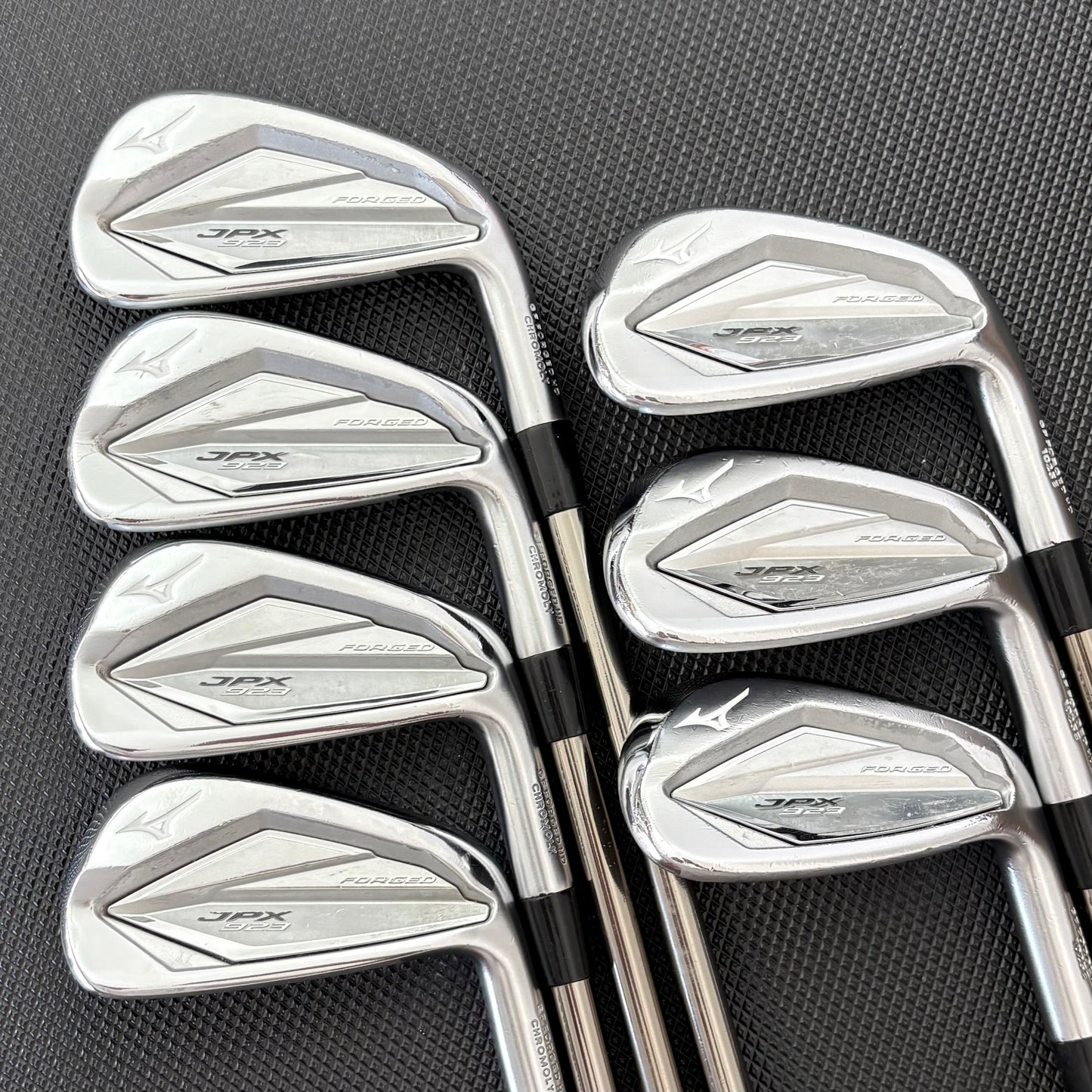 MIZUNO JPX 923 FORGED IRON SET