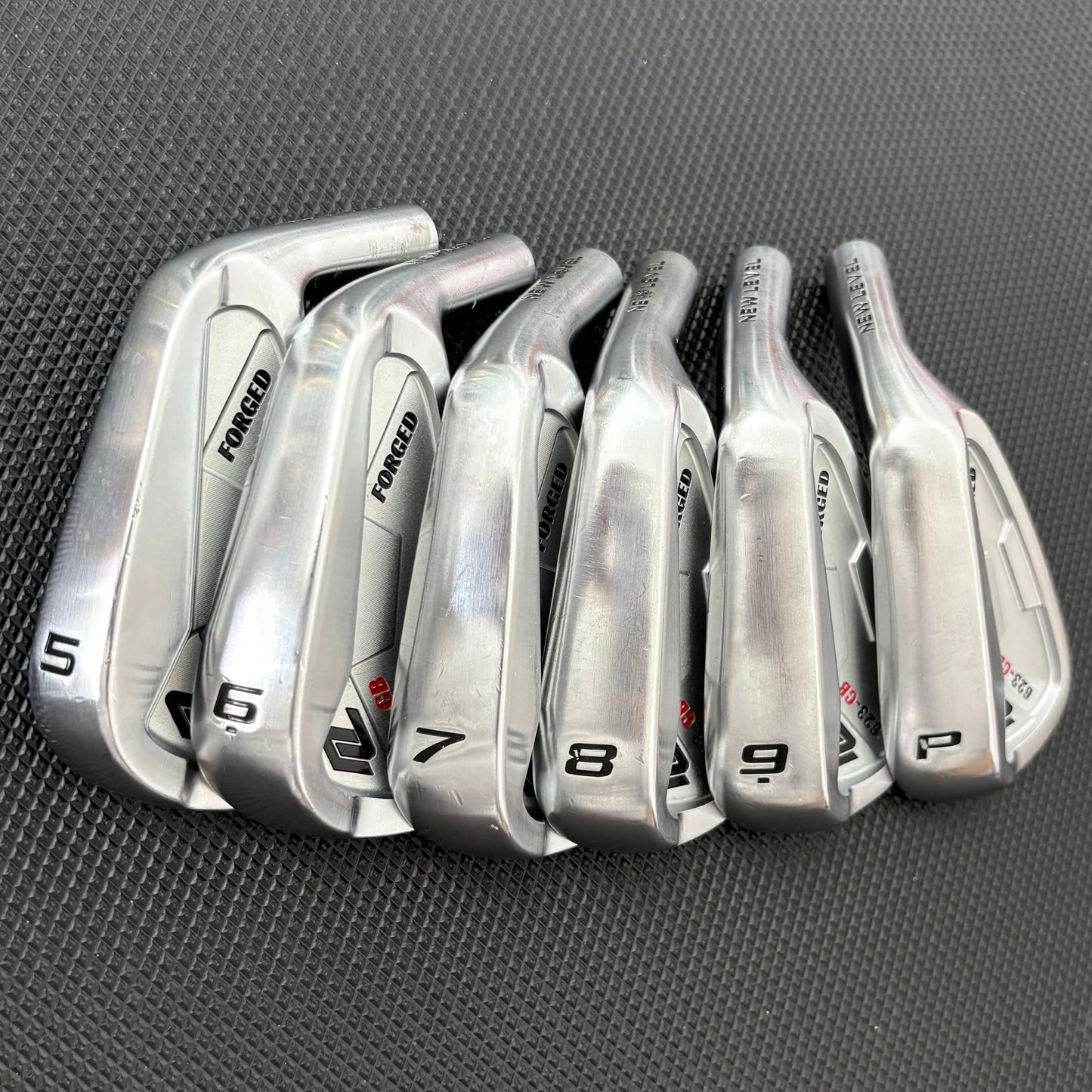 NEW LEVEL 623 CB IRON SET (HEADS ONLY)