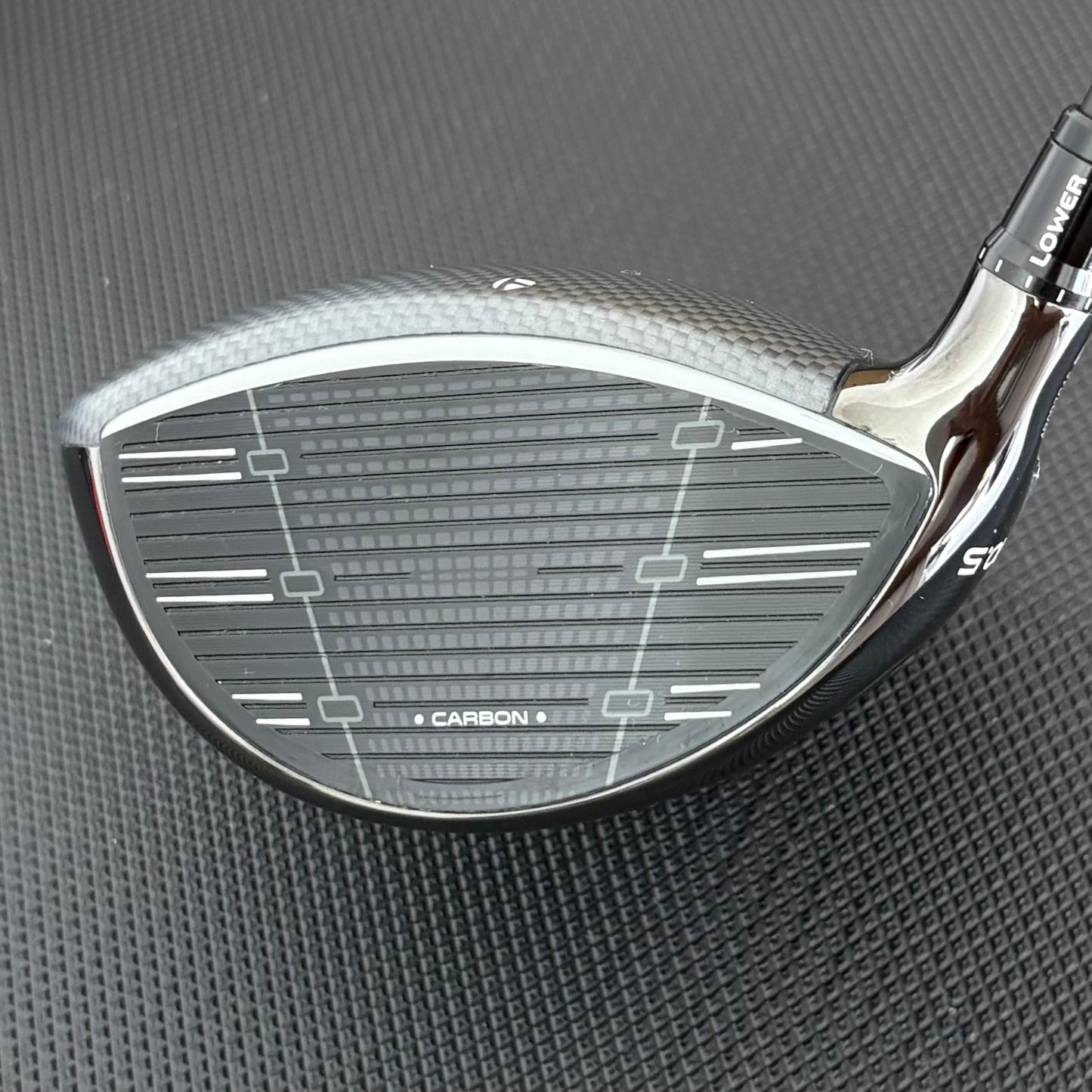 TAYLORMADE QI35 DRIVER (10.5 DEGREE) + HEADCOVER