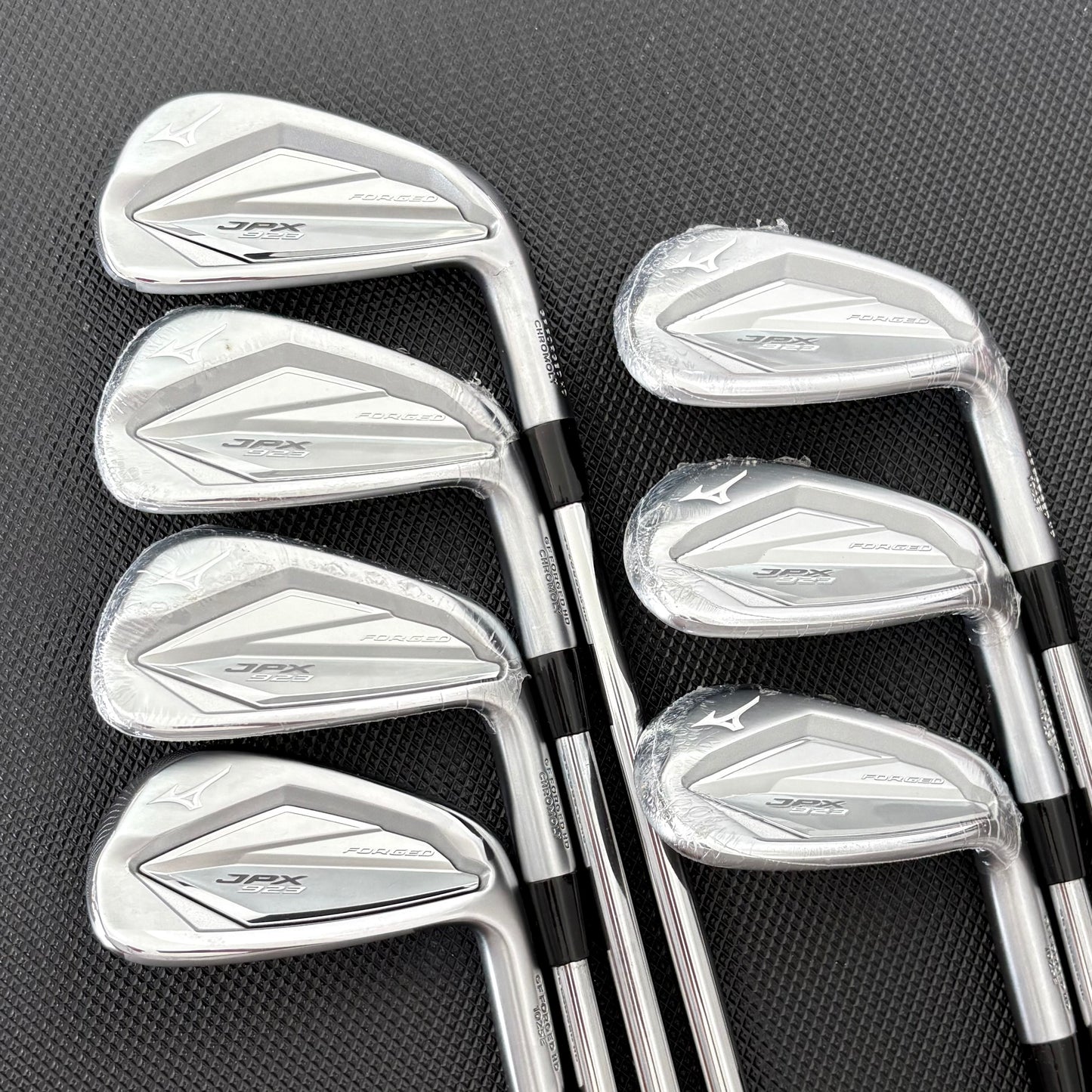 MIZUNO JPX 923 FORGED IRON SET