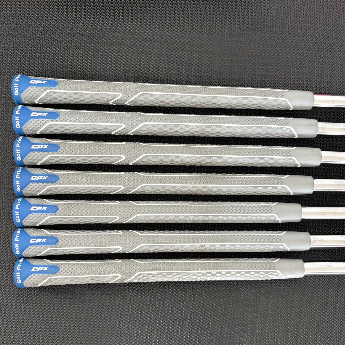 TAYLORMADE P770/P7CB 2024 COMBO IRON SET