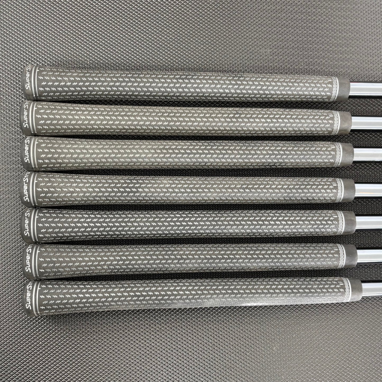 CALLAWAY APEX AI300 IRON SET