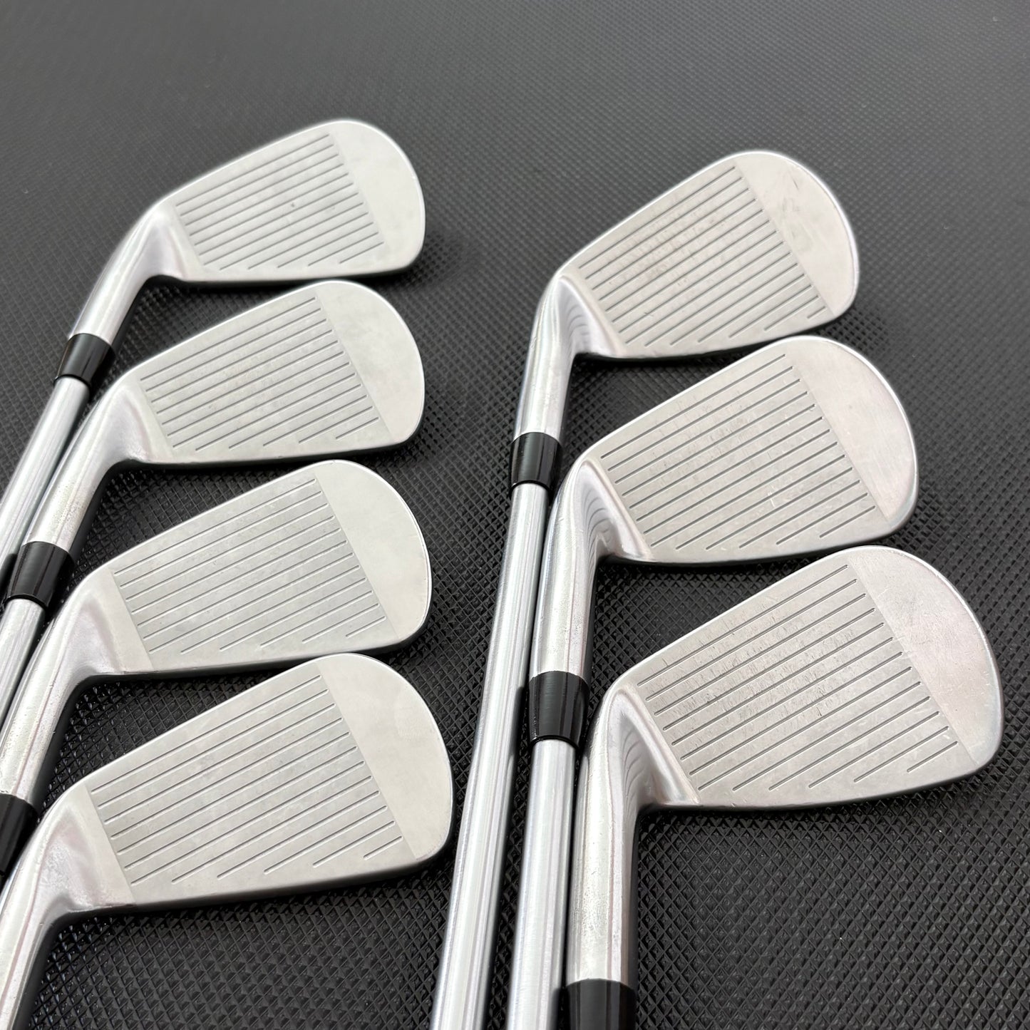 TITLEIST 620 CB/MB COMBO IRON SET