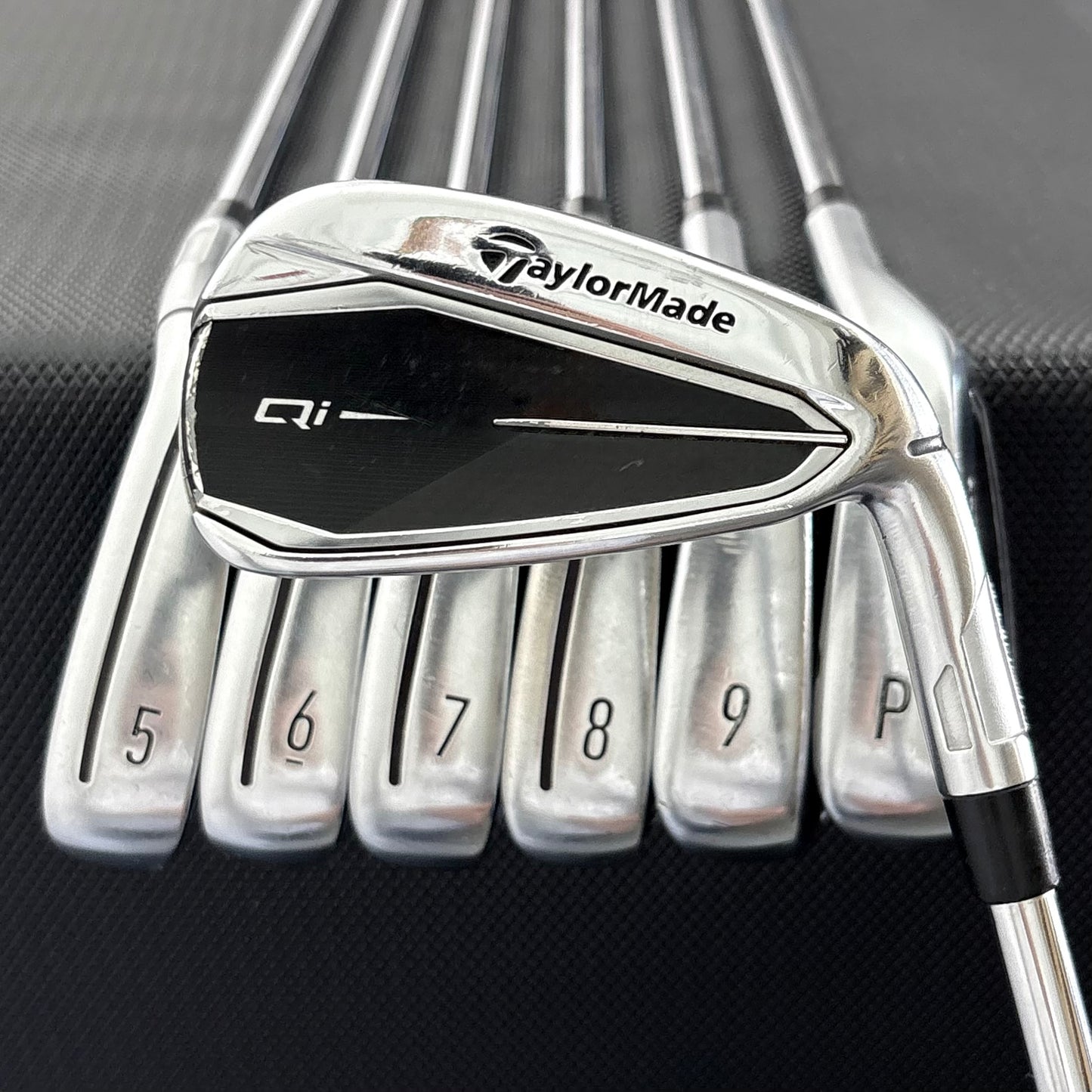 TAYLORMADE QI IRON SET