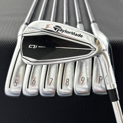 TAYLORMADE QI IRON SET
