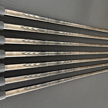 TAYLORMADE P7CB BATTLE WORN IRON SET