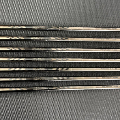 TAYLORMADE P7CB BATTLE WORN IRON SET