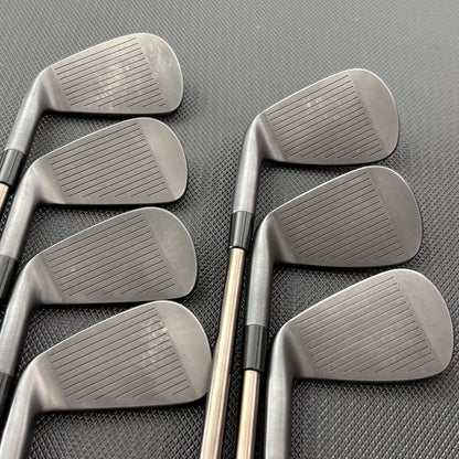 TAYLORMADE P7CB BATTLE WORN IRON SET