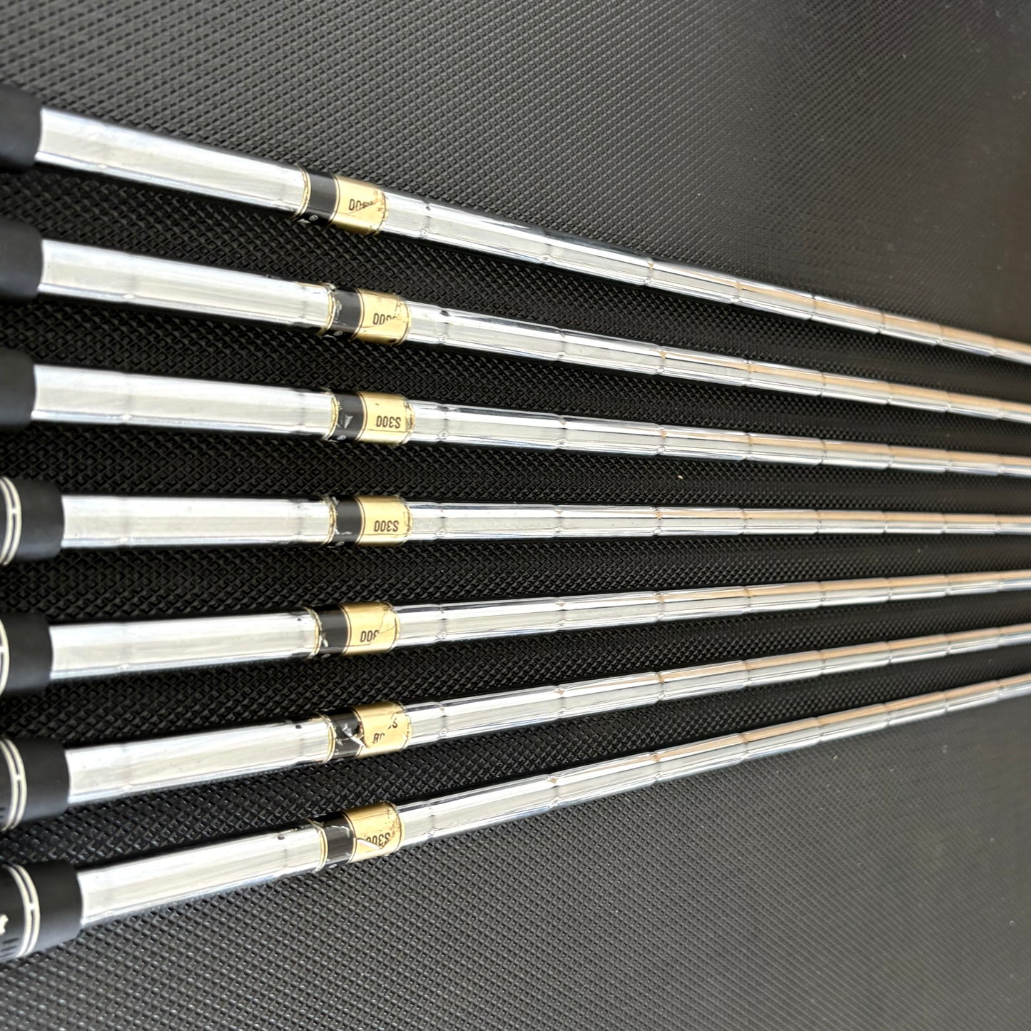 TITLEIST DCI 762 IRON SET