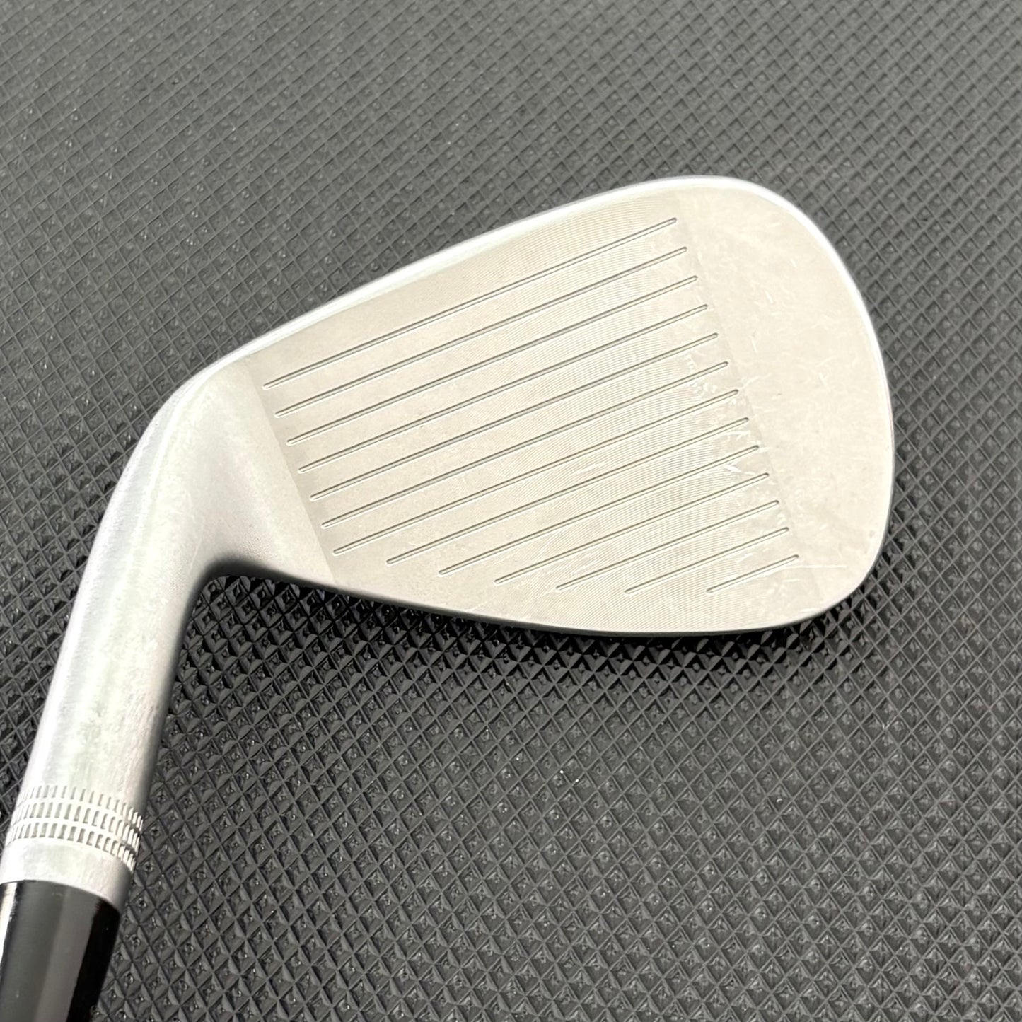 WILSON STAFF MODEL XB 2026 GAP WEDGE