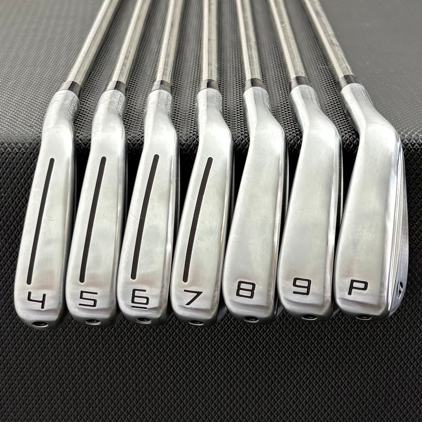 TAYLORMADE P770 2024 IRON SET