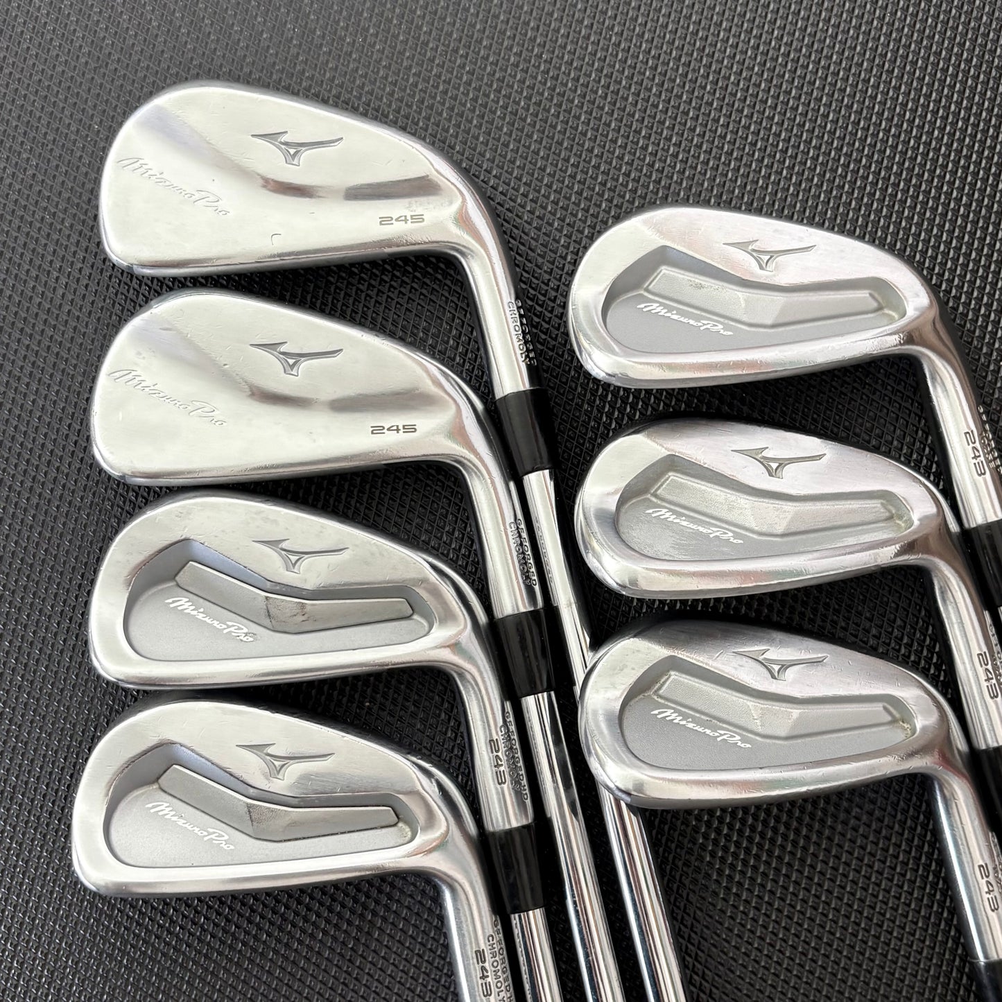 MIZUNO PRO 245/243 COMBO IRON SET