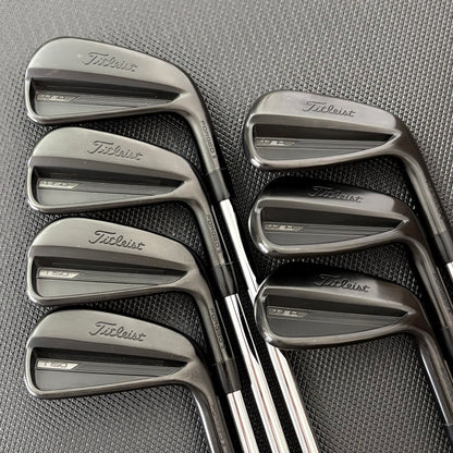TITLEIST T150 BLACK 2023 IRON SET